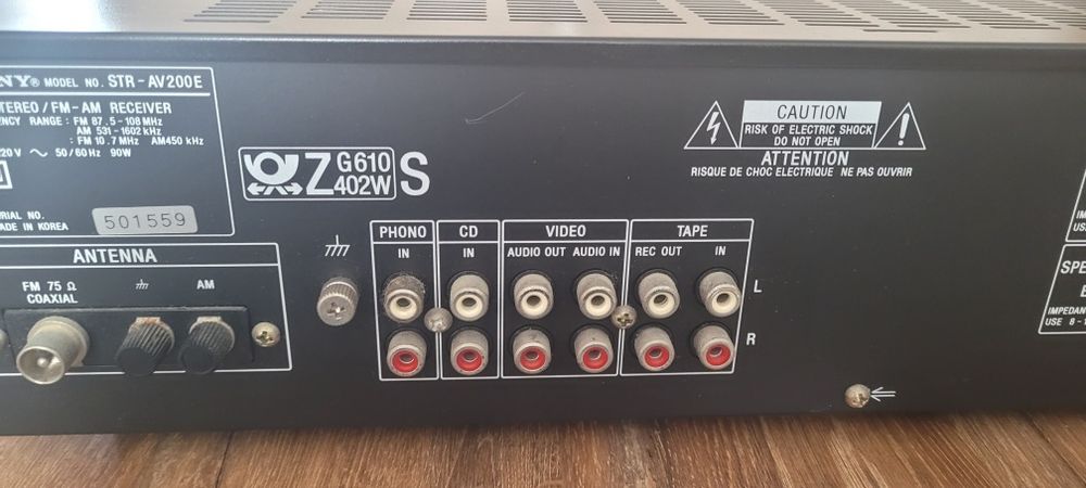 Sony amplituner-STR-AV200E