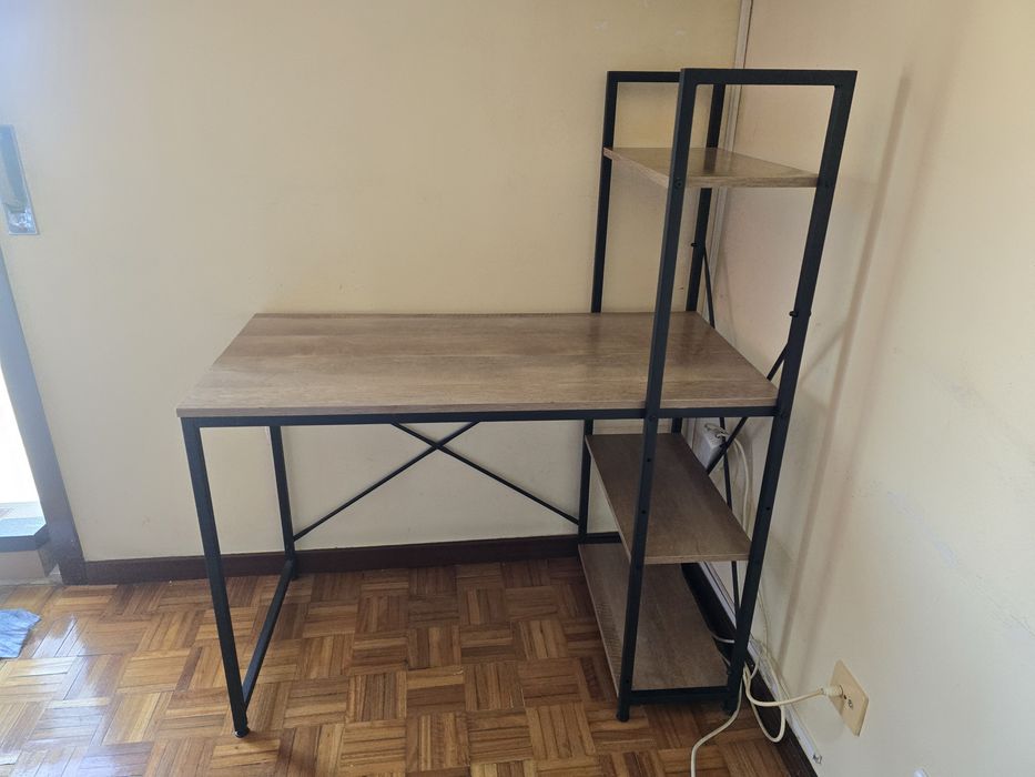 Estante c/ parteira