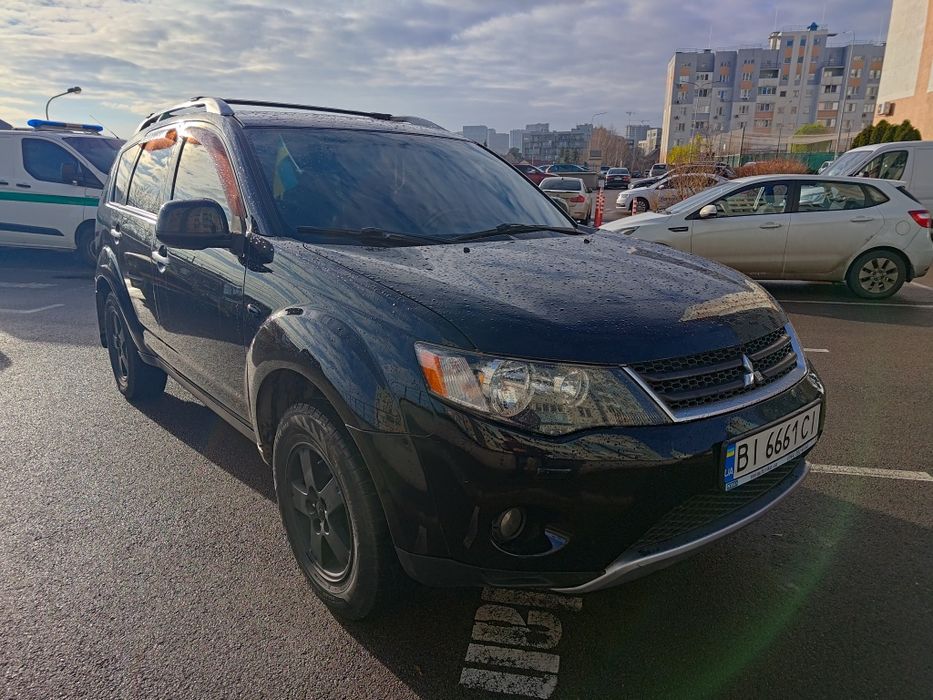 Mitsubishi outlander xl