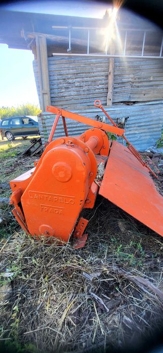 Reboque agrícola + freze agrícola