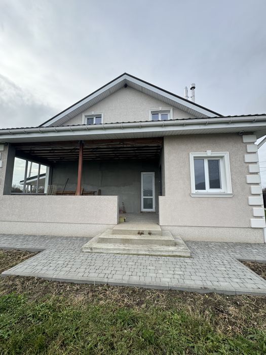 Сучасний будинок в Літочках, Киівськоі обл.