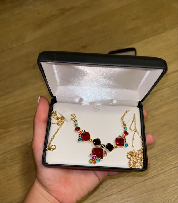 Набір прикрас (обручка, сережки, кольє)