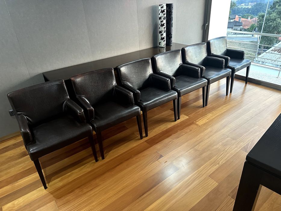 Mesa com Cadeiras de Pelex6