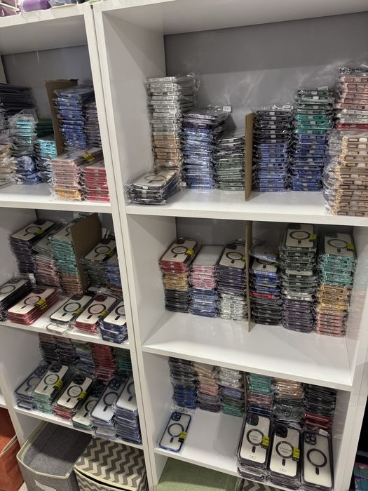 Лот чохлів для iPhone 1001 штук