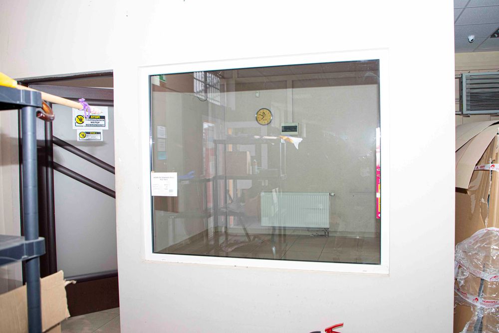 Sprzedam dwa budynki magazynowe+biura 895m2 Magazyny