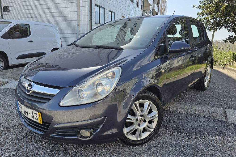 Opel Corsa 1.2 Cosmo full extras