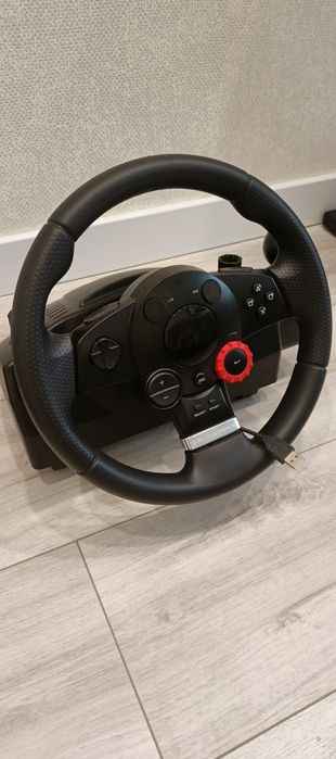 Продам руль Logitech driving force gt