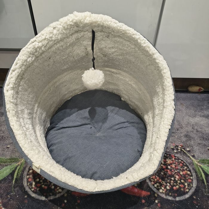 Legowisko / budka dla kota