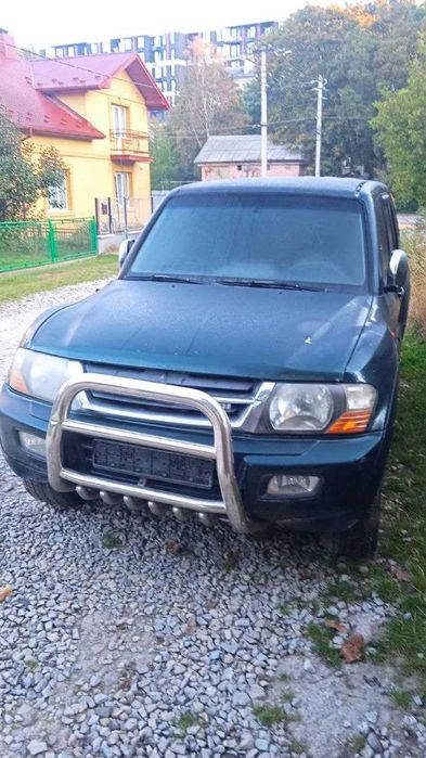позашляховик Mitsubishi Pajero Wagon (Pajero III Long)
