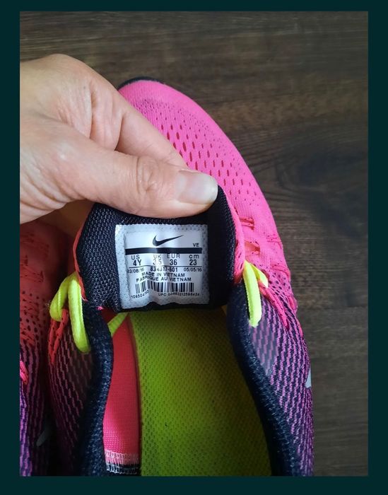 Фірмові кросівки 36 розмір Nike