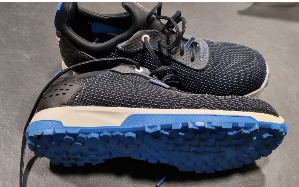 Sapatilhas de segurança antiderrapante .S 3+SR . Tamanho  40 .