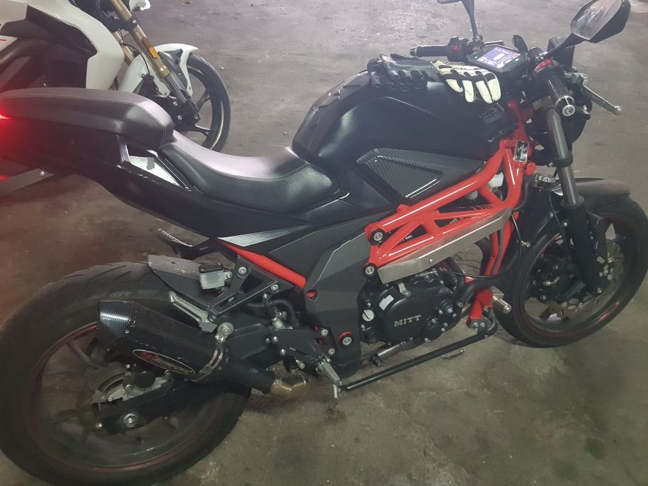 Vendo mota mitt 125