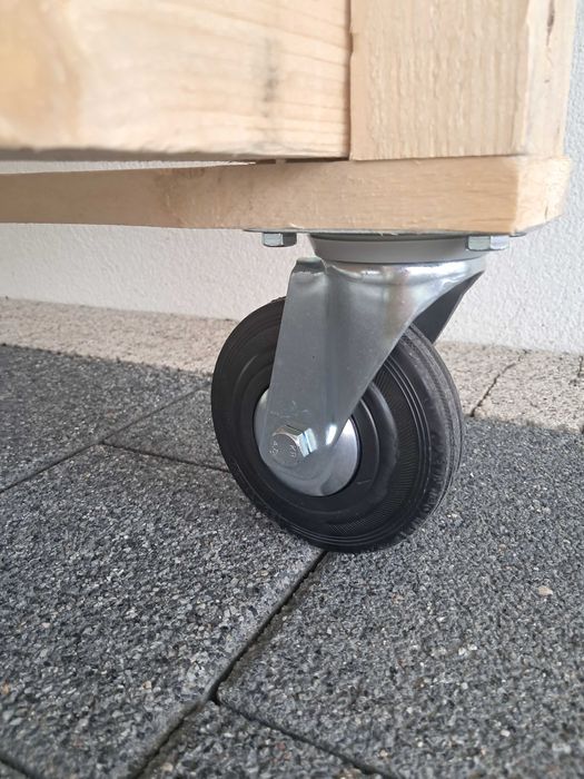 kosz na drewno z palet