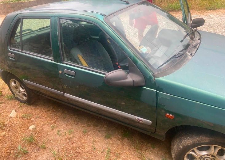 Renaut Clio 98 gasolina — photo 2