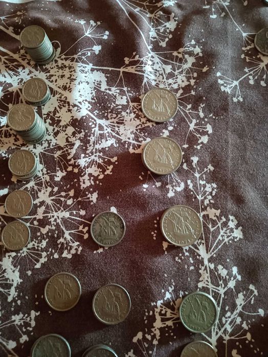 428 moedas portuguesas várias datas e valores