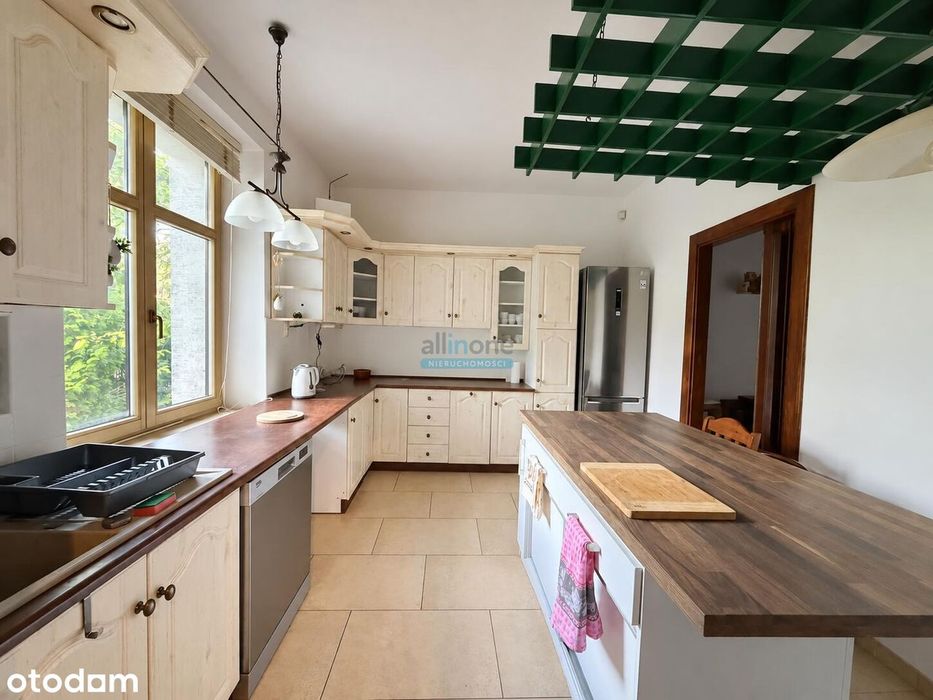 Wola Justowska | Dom 240 m² | Ogród 8 ar | Garaż