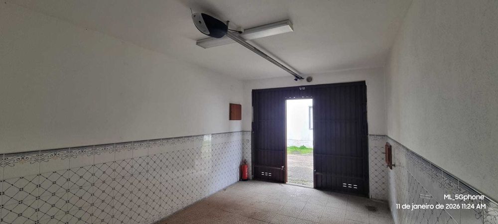 Garagem c/ portão automático