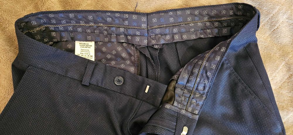 Garnitur męski ciemny granat 170-175 cm