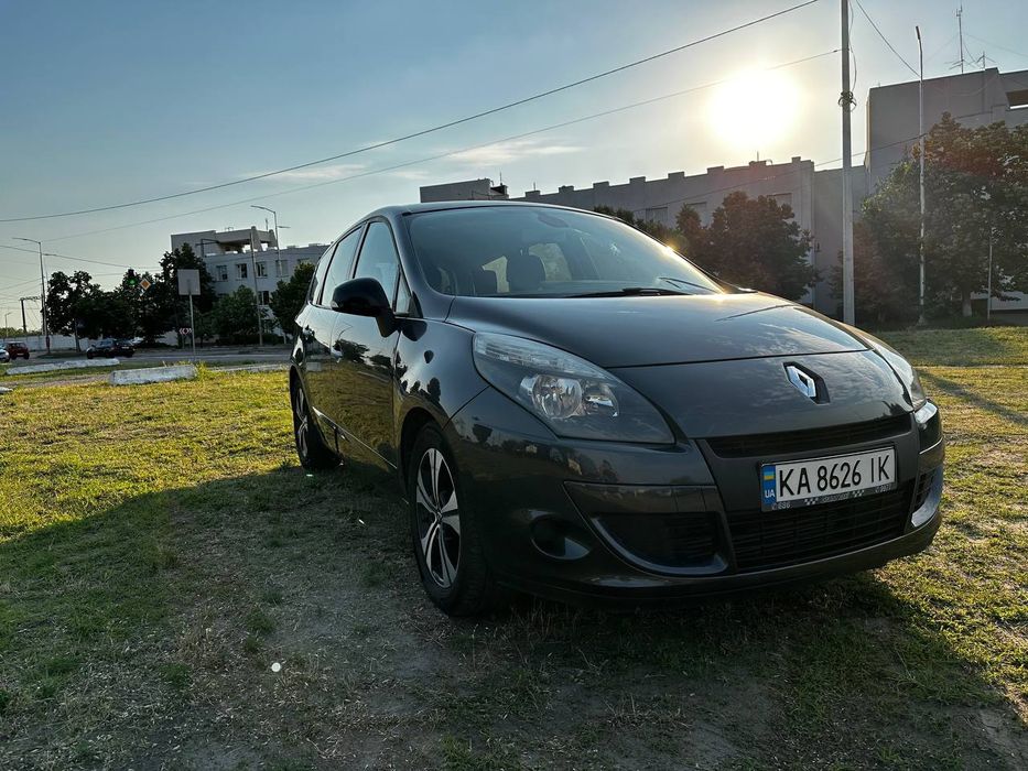Renault Scenic 3 Bose 2011 рік в гарному стані