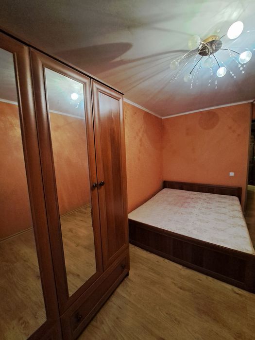 Оренда 3 кімнатноі квартири  в центрі на Театральній