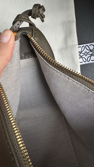 Сумка хобо Loewe оригінал