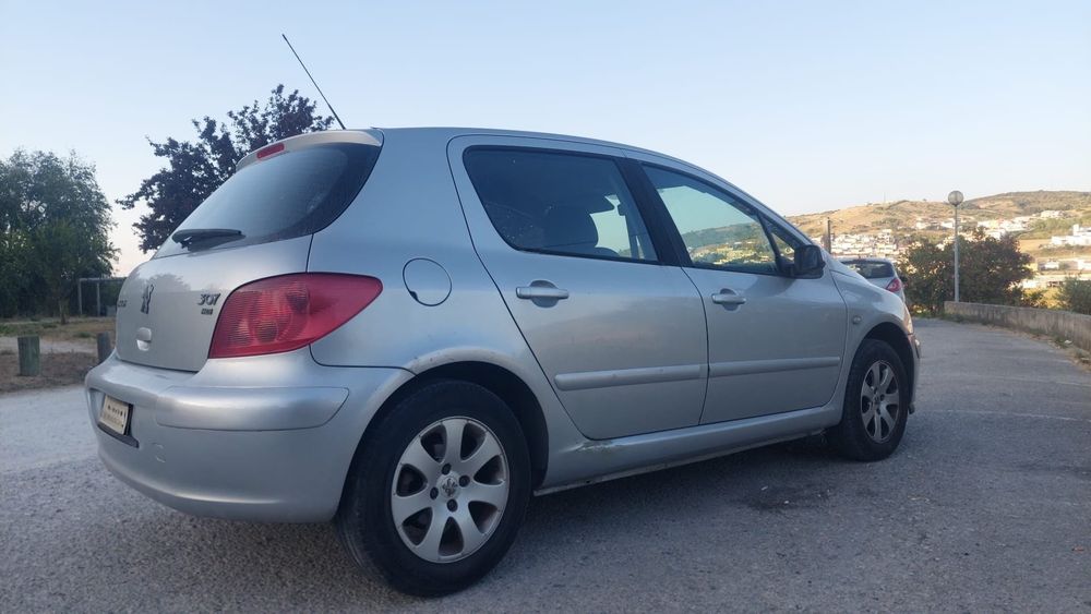 Peugeot 307 1.4 HDi Diesel | 2003 | 289.992km | 2.000€ Negociáveis