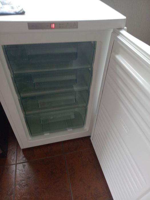 zamrazarka 4 szuflady szer 55 wys 85cm