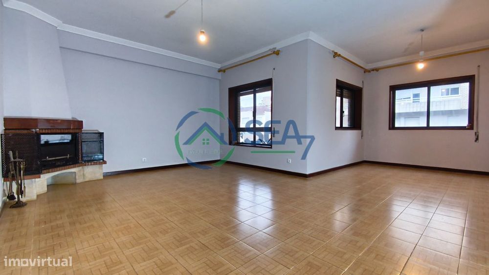 Apartamento T2 na praia da Amorosa, Chafé