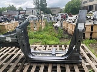 Стойка кузовная центральная левая NISSAN ROGUE Sport 17-22 G60316MAMA