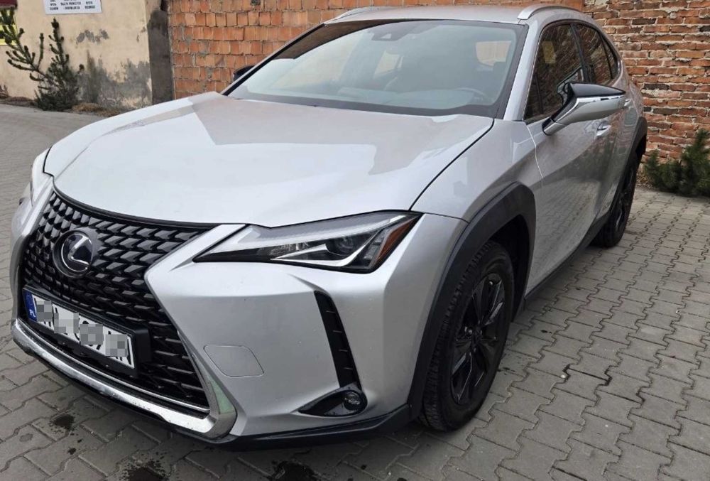 Бампер передній Lexus UX запчастини шрот Lexus UX