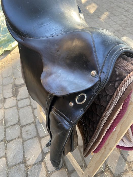 Sprzedam siodło ujeżdżeniowe