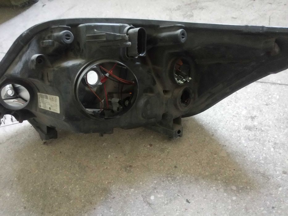 Фара правая Ford Kuga