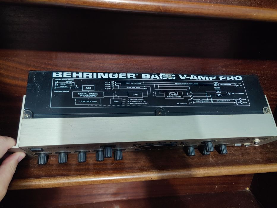 Behringer Bass V-Amp Pro