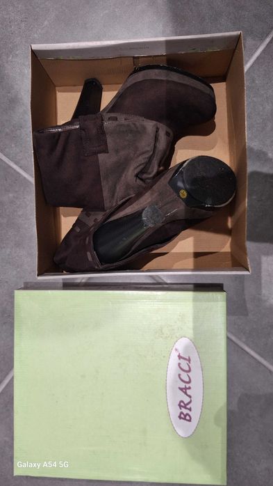 Botas Parfois de senhora novas