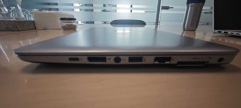 HP Elitebook 820 G3