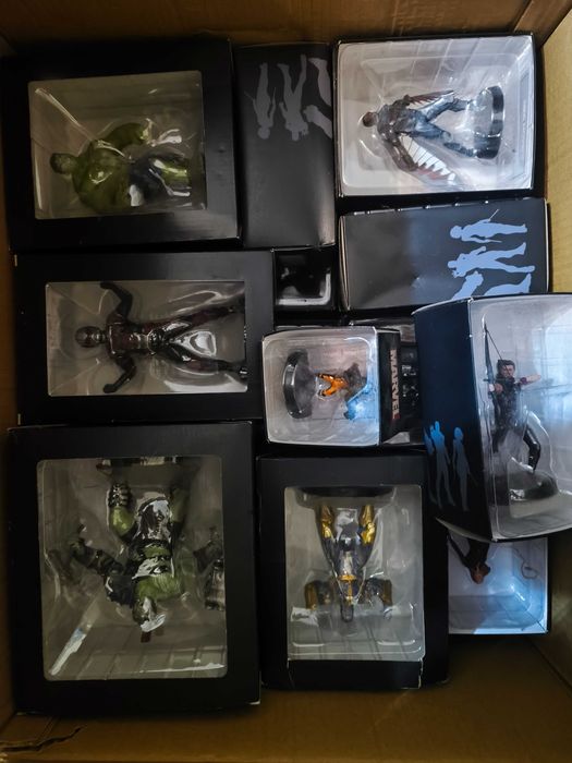 Estatuas Marvel para venda