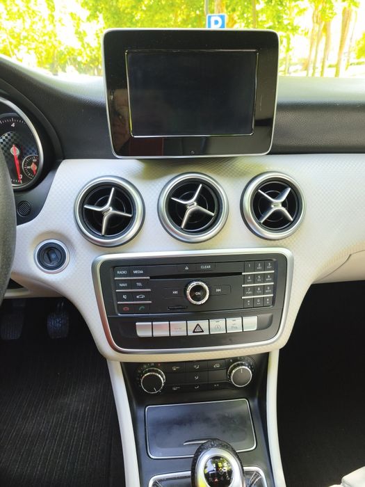 Mercedes-Benz estofes em pele