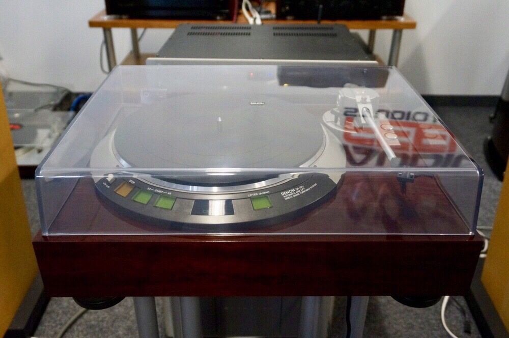 Polerowanie pokryw gramofonu renowacja Gramofon Pokrywa naprawa serwis