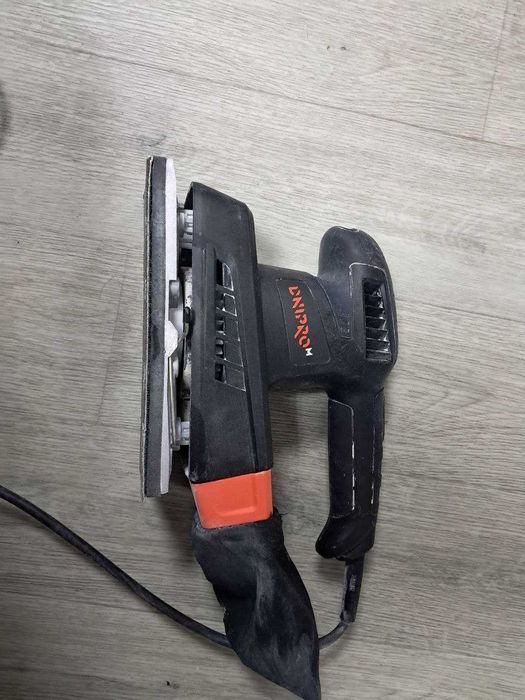 Шлифмашина вибрационная Dnipro-M PS-30S