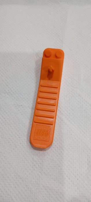 Várias peças da LEGO e LEGO technic