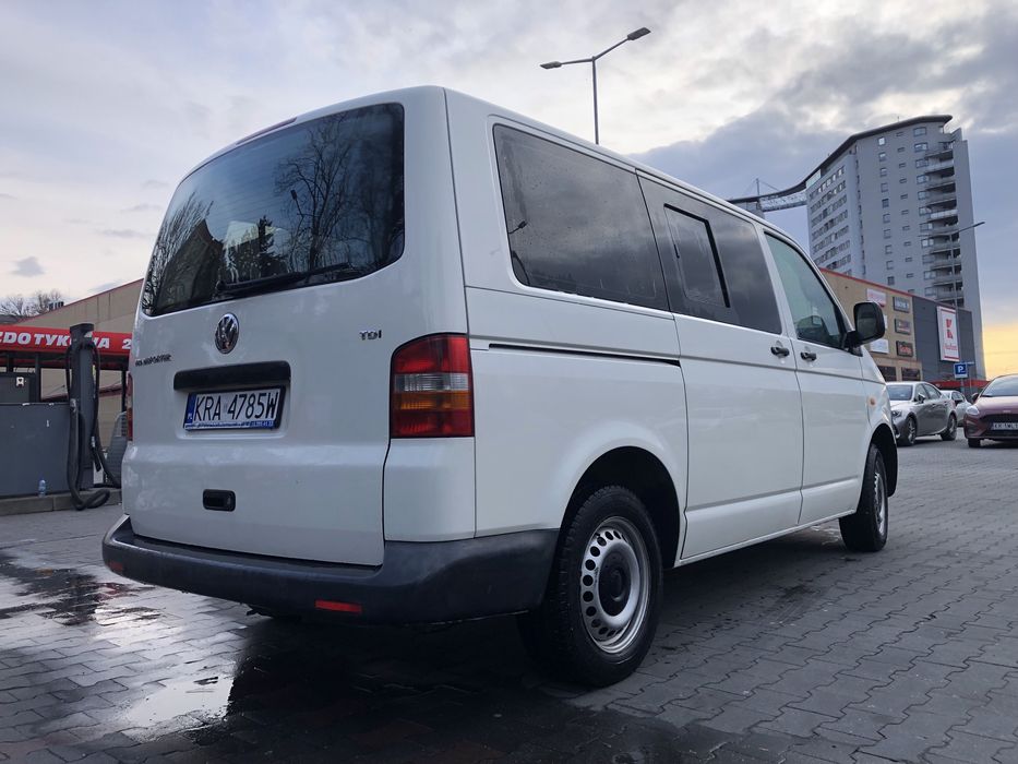 Tanio Wypożyczalnia samochodów Bus 9 osób Wynajem Kraków