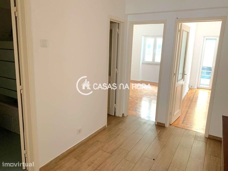 Apartamento T2 em Almada