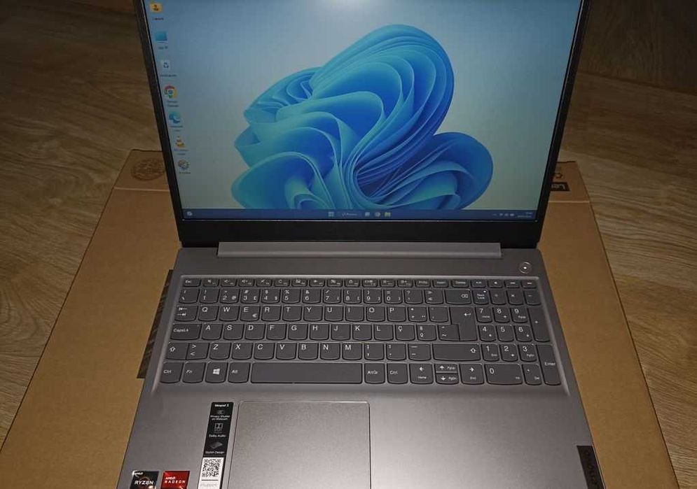 Portátil Lenovo Ideapad