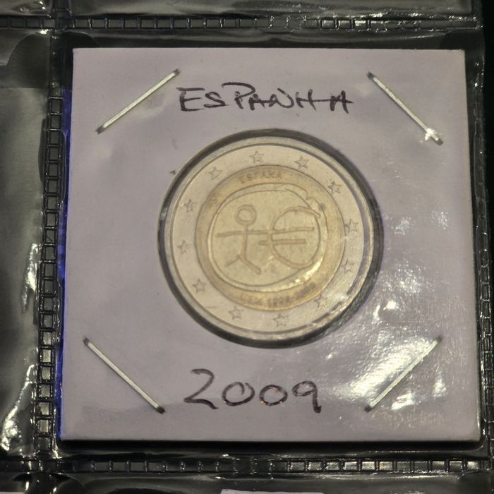Moedas comemorativas 2euro, circulas e não circuladas.
Varios anos.

A