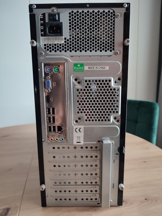 Zestaw Komputer Monitor Klawiatura Mysz