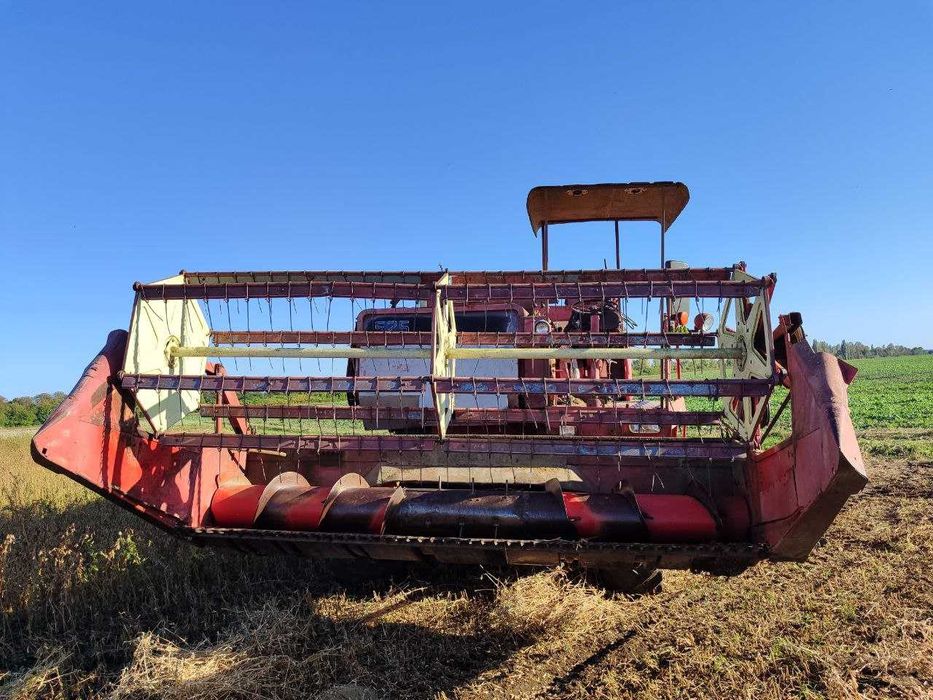 Комбайн Massey Ferguson 525 1987