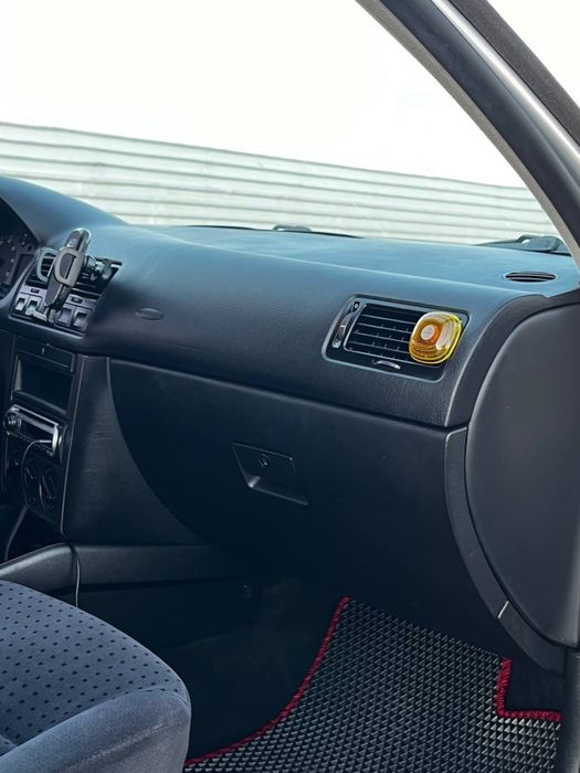Volkswagen Bora 2000