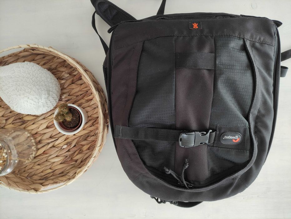 Nikon D7000 + 18-105mm + 50mm + extras64584391992322124