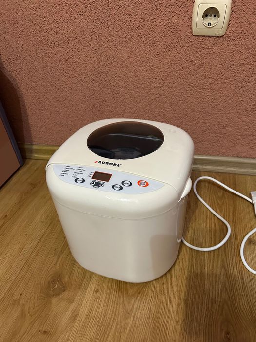 Хлібопіч Aurora AU 480