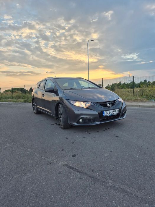 Honda Civic Honda Civic IX Tourer Executive Navi 1.6 i-DTEC 120 KM skóra nowy prze